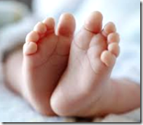 [baby feet]
